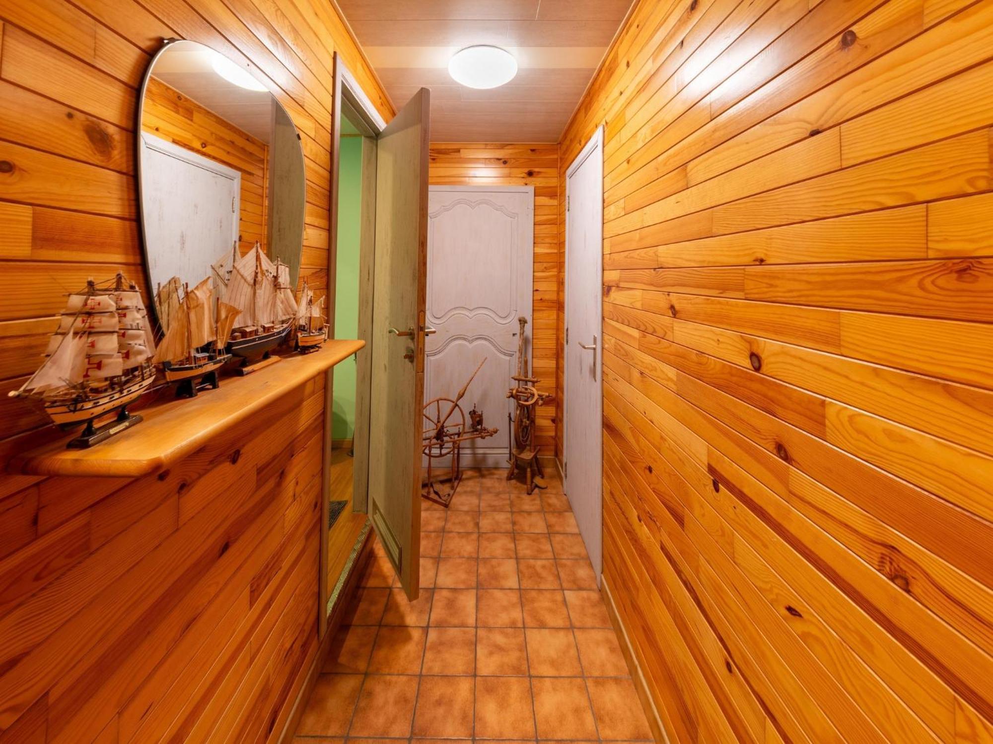 Holiday Home With Bubble Bath Флоранвил Екстериор снимка